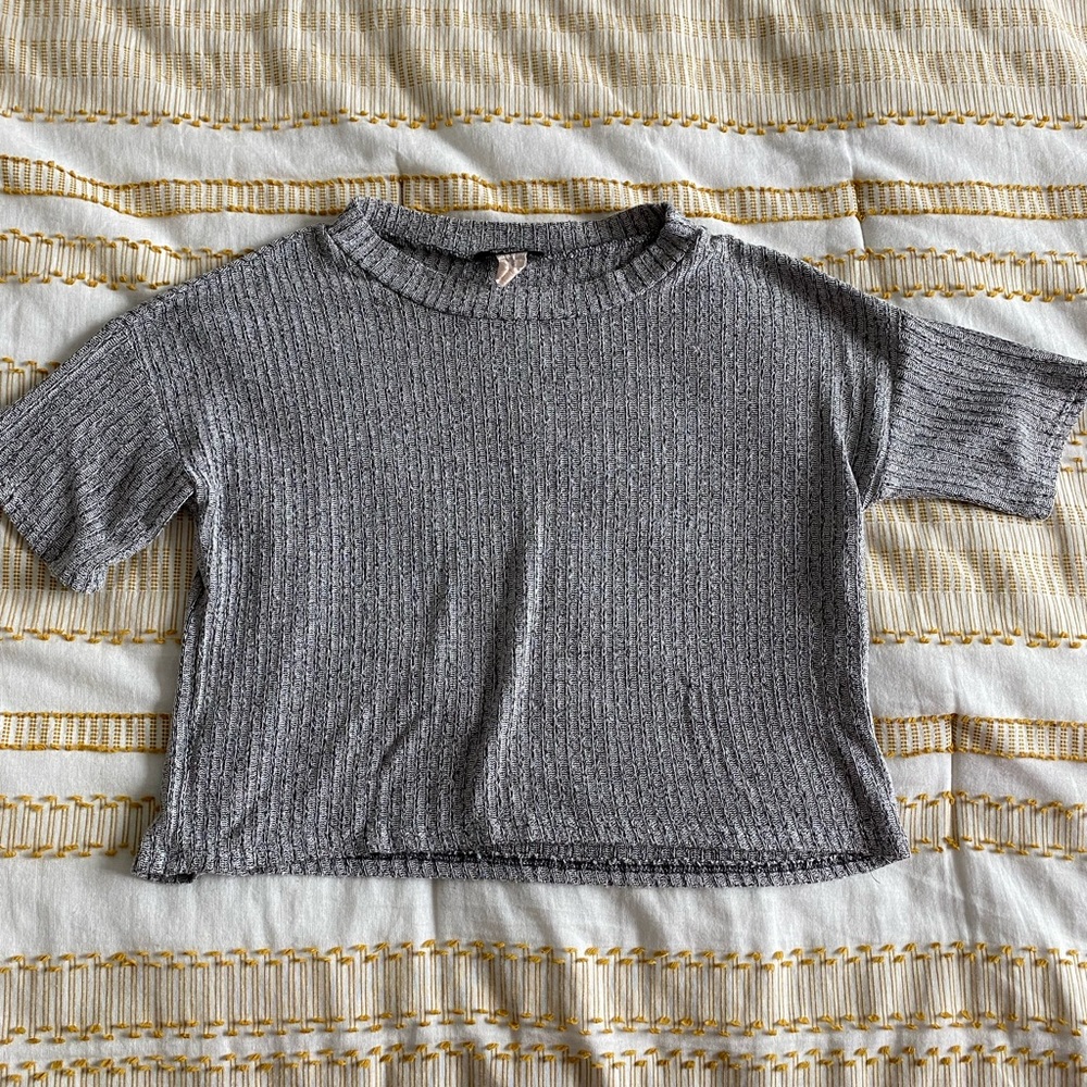Gray boxy top